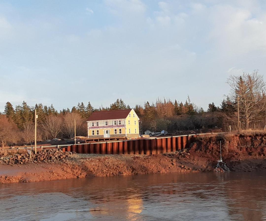 Riverside Mountainview Solitude Inn المظهر الخارجي الصورة