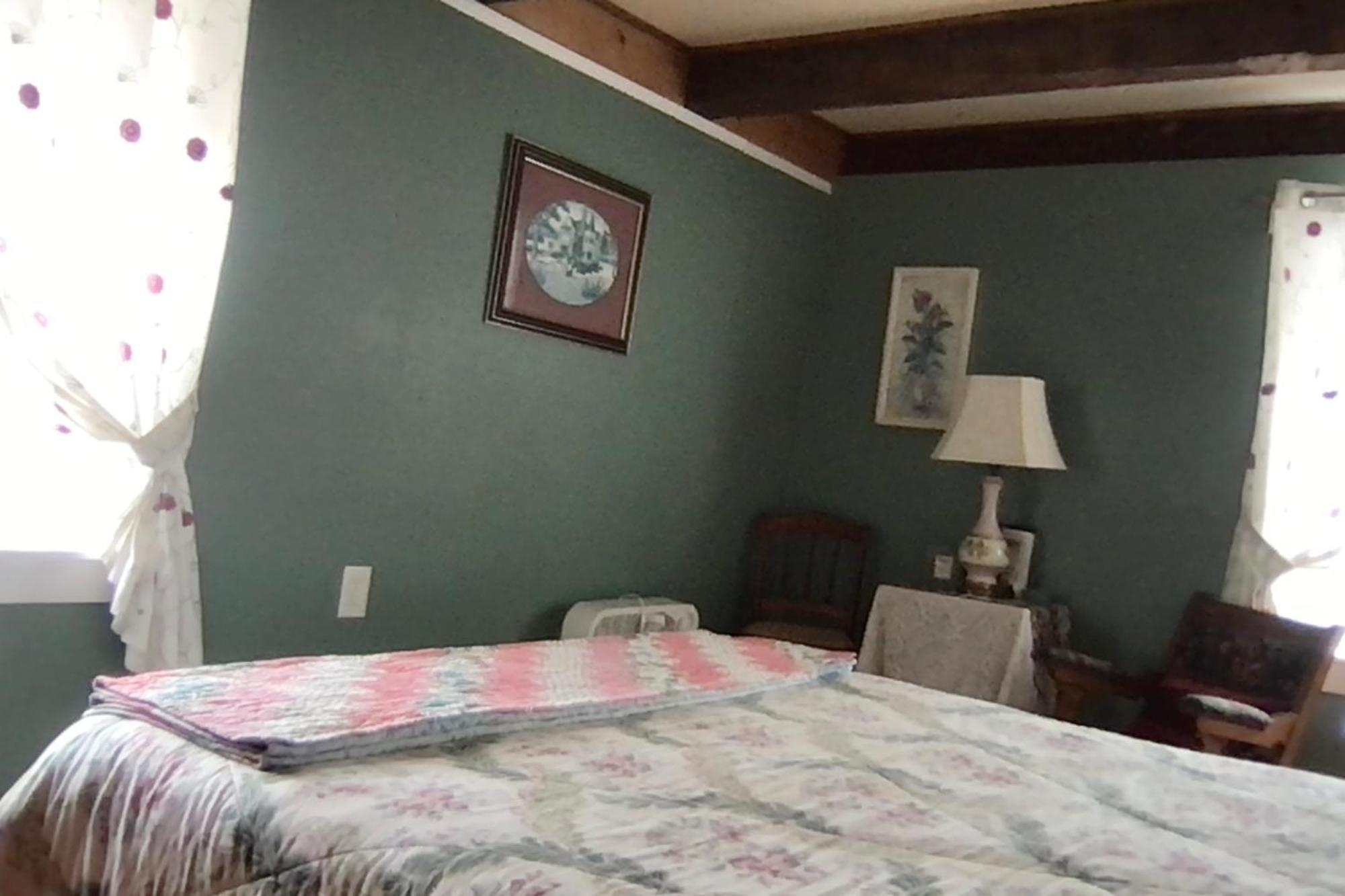 Riverside Mountainview Solitude Inn الغرفة الصورة